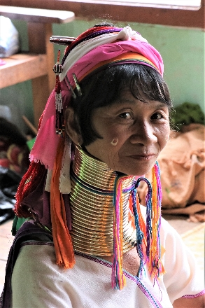 Myanmar Long Necks