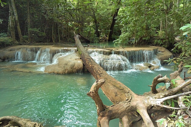 Erawan Waterval Thailand