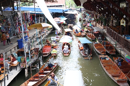 Damnoen Saduak Floating Market Thailand